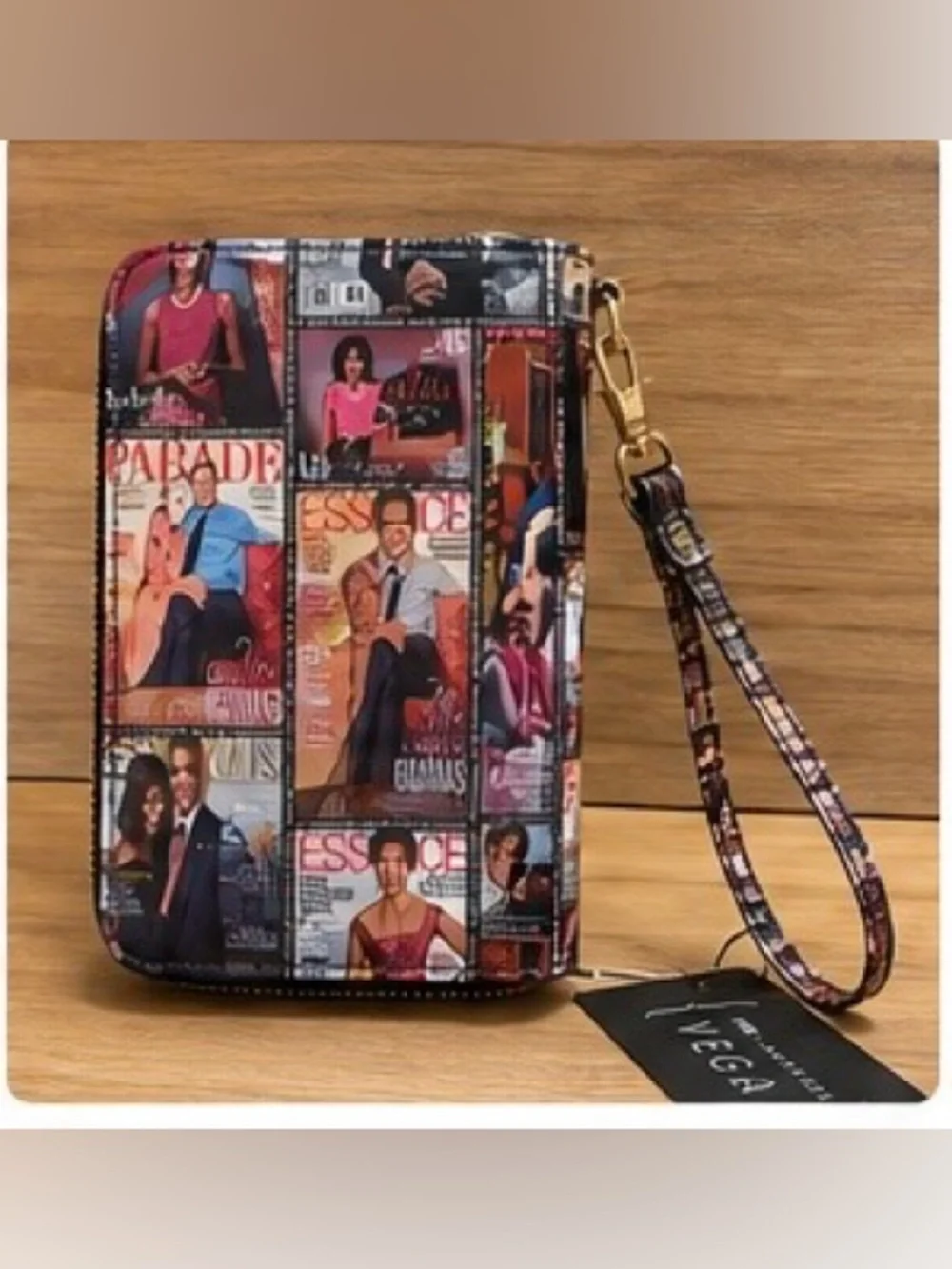 Michelle Obama Collectible Double Zip Cover Print Vegan Leather Wristlet Wallet